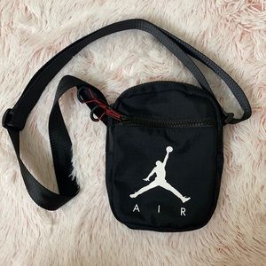 Michael Jordan crossbody Air Jordan